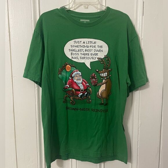 Santa  and  Reindeer t shirt - Picture 1 of 4